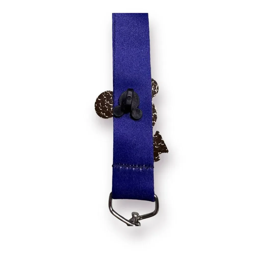 Disney Magic Key Holder Lanyard with Magic Key Pin Disney‎ Blue